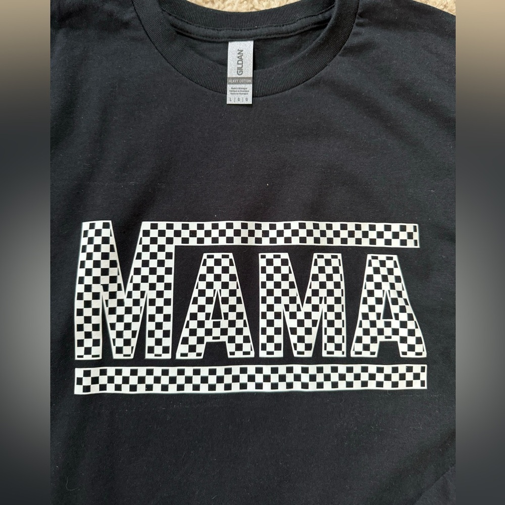 Checkered Mama shirt XL